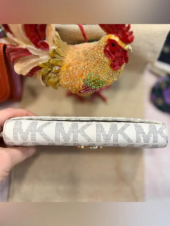 Michael Kors Fulton Flap Continental Wallet - Picture 3 of 11